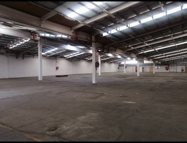 4,527M² WAREHOUSE FOR SALE IN NEW GERMANY